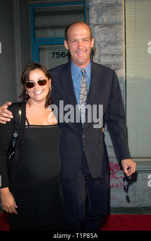 LOS ANGELES, Ca. Juli 15, 2000: Schauspieler Anthony Edwards & Frau Jeanine lobell an der 6. jährlichen Engel Auszeichnungen Projekt Engel Essen statt. Bild: Paul Smith/Featureflash Stockfoto