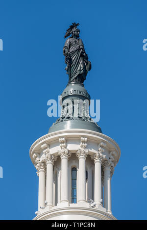 Kuppel oder Dom des US Capitol in Washington DC mit Statue der Freiheit Stockfoto