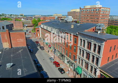 Portland an der Straße am Alten Hafen, Portland, Maine, USA. Der alte Hafen ist mit dem 19. Jahrhundert Backsteinbauten gefüllt. Stockfoto