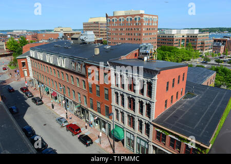 Portland an der Straße am Alten Hafen, Portland, Maine, USA. Der alte Hafen ist mit dem 19. Jahrhundert Backsteinbauten gefüllt. Stockfoto