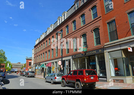 Portland an der Straße am Alten Hafen, Portland, Maine, USA. Der alte Hafen ist mit dem 19. Jahrhundert Backsteinbauten gefüllt. Stockfoto