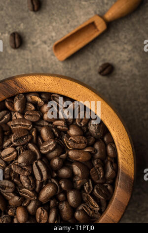 Kaffeebohnen in Houten Stockfoto