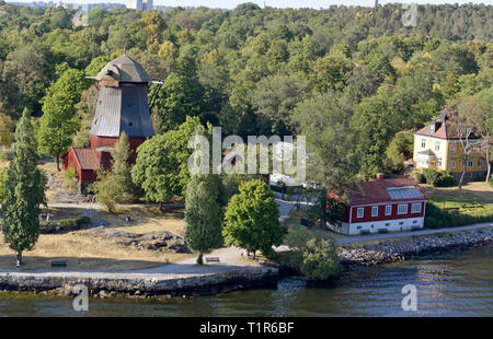 13. Juli 2018, Schweden, Stockholm: Stockholm besteht aus 14 Inseln mit einem großen Archipel in der Ostsee, um mehr als 50 Brücken verbunden. Foto: Holger Hollemann/dpa Stockfoto