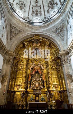 Sept 2018 - Segovia, Castilla y Leon, Spanien - eine kleine Kapelle im inneren der Kathedrale von Segovia. Es war die letzte gotische Kathedrale in Spanien gebaut, durin Stockfoto