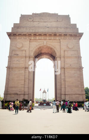 Rajpath, Raisina Hill, India Gate, Neu-Delhi, Indien, Januar 2019: Die freie Vordach, in rotem Sandstein gebaut, ein Symbol der britischen Rückzug aus Stockfoto