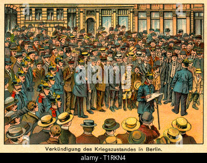 Deutschland, Berlin, WW I, farbige Zeichnung mit dem Titel: "Verkündigung des Kriegszustandes in Berlin" (Verkündigung von Anfang Krieg in Berlin), Bild aus dem leporello "Einheit macht stark - der Krieg der Völker 1914', Ausgabe Nr. 1, Künstler unbekannt, Verlag unbekannt, Datum unbekannt. , Additional-Rights - Clearance-Info - Not-Available Stockfoto