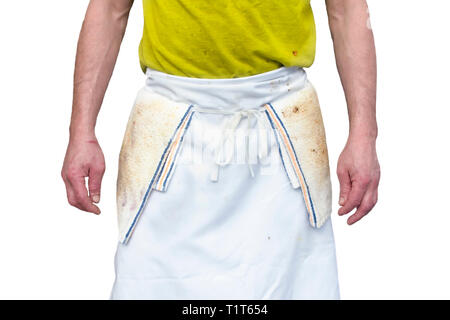 Ein Koch trägt eine Schmutzig weiße Schürze außerhalb seiner Diner stehend, auf weißem Hintergrund Stockfoto