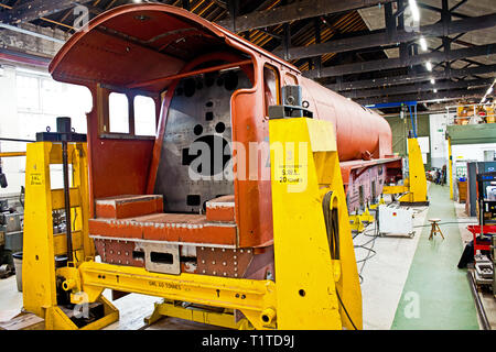 P2-Klasse 2-8-2 New Build Dampflok Prinz von Wales bei Hopetown arbeitet, Darlington, England Stockfoto