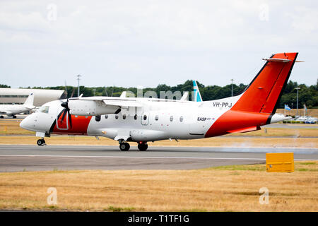 AeroRescue Dornier Do-328 VH-ppj Auf der Farnborough Air Show 2018, Großbritannien Stockfoto