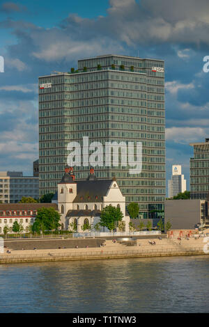 Rhein, Lanxess Tower, Kennedyplatz, Deutz, Köln, 92660 Stockfoto