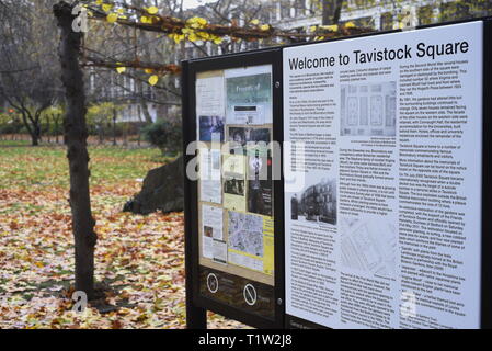 Tavistock Square ist ein öffentlicher Platz in Bloomsbury, im Londoner Stadtteil Camden. Tavistock Square wurde kurz nach 1806 durch die Eigenschaft deve gebaut Stockfoto