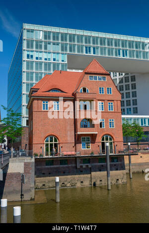 Altes Zollhaus, Spiegel-Verlag, Ericusspitze, Hafencity, Hamburg, Deutschland Stockfoto