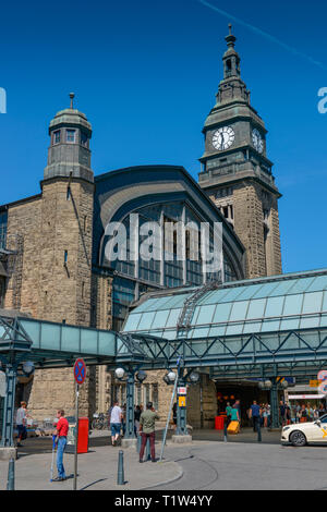 Hauptbahnhof, Hachmannplatz, Kirchenallee, Hamburg, Deutschland Stockfoto