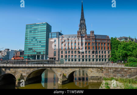 Buerohaus, Zollernbruecke, Nikolaifleet, Hamburg, Deutschland, Zollernbrücke Stockfoto