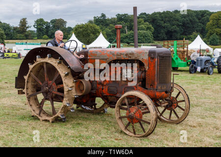 1949 Case LA 6 Liter Traktor auf der Aylsham Agricultural Show 2018, Norfolk, Großbritannien. Stockfoto