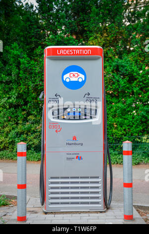 Ladestation Elektroauto, Rotherbaum, Hamburg, Deutschland Stockfoto