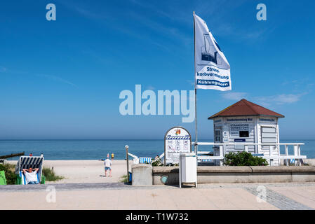 Strandkorbverleih, Strandpromenade, Kühlungsborn, Ostsee, Mecklenburg-Vorpommern, Deutschland Stockfoto