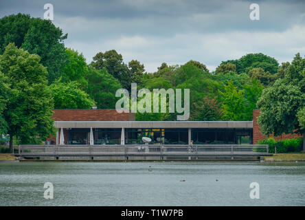 Museum für Ostasiatische Kunst, Aachener Weiher, Universitätsstraße, Köln, Nordrhein-Westfalen, Deutschland, Universitätsstraße Stockfoto