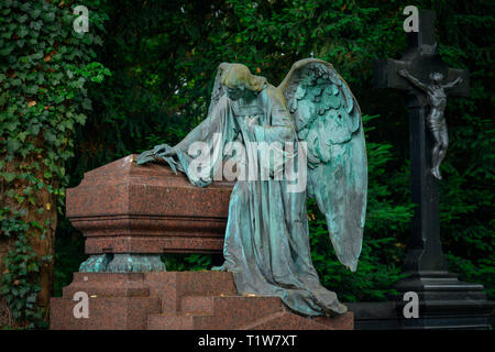 Engel, Granitsarg, Melaten-Friedhof, Aachener Straße, Lindenthal, Köln, Nordrhein-Westfalen, Deutschland Stockfoto