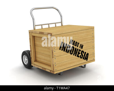 Holzkiste mit Hergestellt in Indonesien an Hand Truck. Bild mit Freistellungspfad Stockfoto