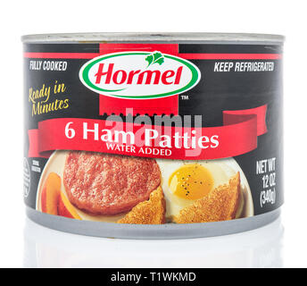 Winneconne, WI - 24. März 2019: ein Paket von Hormel Schinken Pasteten auf einem isolierten Hintergrund Stockfoto