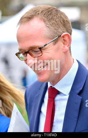 John Lamont MP (Con: Berwickshire, Roxburgh und Selkirk) auf College Green, Westminster, 27. März 2019 Stockfoto