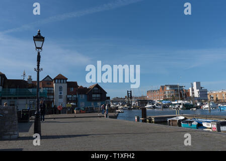 Lymington Hafen Pier während des Tages Stockfoto