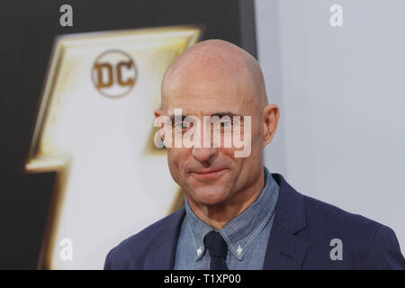 Mark Strong bei der Weltpremiere des hazam' an der TCL Chinese Theater, Hollywood, CA, 28. März 2019 statt. Foto: Joseph Martinez/PictureLux Stockfoto