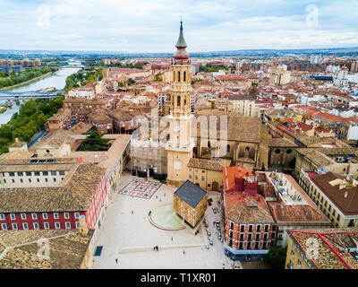 Kathedrale der Retter von Zaragoza oder Catedral del Salvador ist eine römisch-katholische Kirche in Zaragoza, Aragón, Spanien Region Spanien Stockfoto