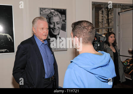 New York, USA. 28. März, 2019. Akademie preisgekrönte Schauspieler Jon Voight nimmt an der 7. jährlichen Meister der Jüdischen Werte International Awards Gala in der Carnegie Hall am 28. März 2019 in New York City. Credit: Ron Adar/Alamy leben Nachrichten Stockfoto