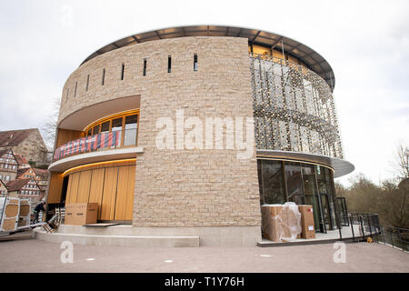 28. März 2019, Baden-Wuerttemberg, Schwäbisch Hall: Das Globe Theatre in Schwäbisch Hall. Das neu erbaute Open-Air-Theater öffnet seine Türen zum ersten Mal am 29. März. Die neue Welt ist auf der mittelalterlichen Shakespeare Globe in London. Foto: Sebastian Gollnow/dpa Stockfoto