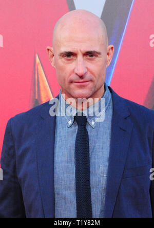 Los Angeles, USA. 28. März, 2019. LOS ANGELES, Ca - 28. März: Schauspieler Mark Strong besucht die Weltpremiere von Warner Bros. und New Line Cinema hazam!' am 28. März 2019 in TCL Chinese Theatre in Los Angeles, Kalifornien. Credit: Barry King/Alamy leben Nachrichten Stockfoto