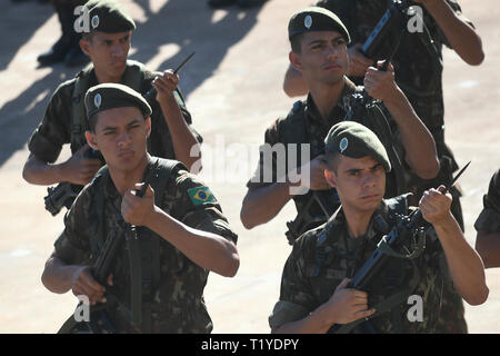 Brasilia, Brasilien. 29 Mär, 2019. DF-Brasilia - 03/29/2019 - Festakt zum 55. Jahrestag des militärischen Bürgerbewegung zum 31. März 1964 zu erinnern - Festakt zum 55. Jahrestag des militärischen Bürgerbewegung zum 31. März 1964 am Sitz der brasilianischen Armee zu ergehen. Foto: Mateus Bonomi/AGIF AGIF/Alamy Credit: Live-Nachrichten Stockfoto