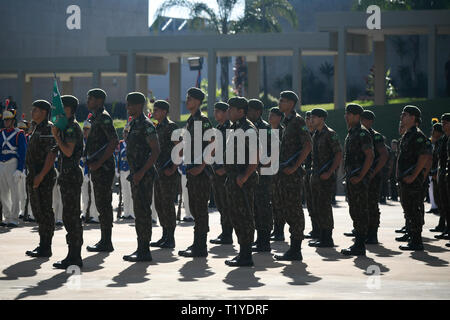 Brasilia, Brasilien. 29 Mär, 2019. DF-Brasilia - 03/29/2019 - Festakt zum 55. Jahrestag des militärischen Bürgerbewegung zum 31. März 1964 zu erinnern - Festakt zum 55. Jahrestag des militärischen Bürgerbewegung zum 31. März 1964 am Sitz der brasilianischen Armee zu ergehen. Foto: Mateus Bonomi/AGIF AGIF/Alamy Credit: Live-Nachrichten Stockfoto