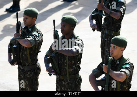 Brasilia, Brasilien. 29 Mär, 2019. DF-Brasilia - 03/29/2019 - Festakt zum 55. Jahrestag des militärischen Bürgerbewegung zum 31. März 1964 zu erinnern - Festakt zum 55. Jahrestag des militärischen Bürgerbewegung zum 31. März 1964 am Sitz der brasilianischen Armee zu ergehen. Foto: Mateus Bonomi/AGIF AGIF/Alamy Credit: Live-Nachrichten Stockfoto