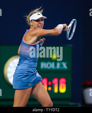 Miami Gardens, Florida, USA. 28. März, 2019. Anet Kontaveit, von Estland, in Aktion gegen Ashleigh Barty, von Australien, während ein halbfinale am2019 Miami geöffneten dargestellt von itaú Professional Tennis Turnier, an dem Hardrock Stadion in Miami Gardens, Florida, USA gespielt. Barty gewann 6-3, 6-3. Mario Houben/CSM/Alamy leben Nachrichten Stockfoto