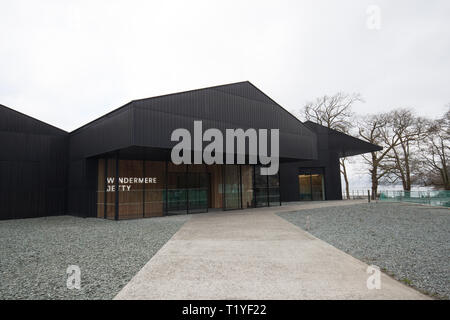 Cumbria, Wales, UK. 29 Mär, 2019. Windermere Jetty Museum. Prinz Charles wird die neue Windermere Jetty Museum der Boote, Dampf und Geschichten eröffnen offiziell am 8. April nach einem 20 Millionen £ Entwicklung. Seine Königliche Hoheit besuchen auch Langdale Ambleside Bergrettung. Credit: Gordon Shoosmith/Alamy leben Nachrichten Stockfoto