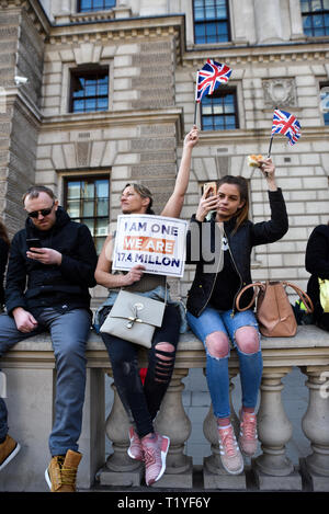 Westminster, London, Großbritannien. 29 Mär, 2019. Verschiedene Gruppen in Westminster am Tag, an dem das Vereinigte Königreich die EU verlassen haben sollte. Quelle: Matthew Chattle/Alamy leben Nachrichten Stockfoto