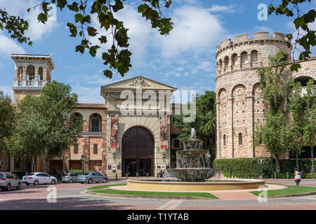 Eingang West zu Montecasino Freizeit & Casino Komplex, Fourways, Sandton, Johannesburg, Gauteng Provinz, Republik Südafrika Stockfoto