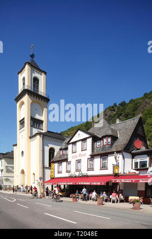 Rheinufer mit Evangelische Kirche, Sankt Goarshausen, UNESCO Welterbe Mittelrheintal, Rheinland-Pfalz, Deutschland Ich Rheinufer mit Evangel Stockfoto