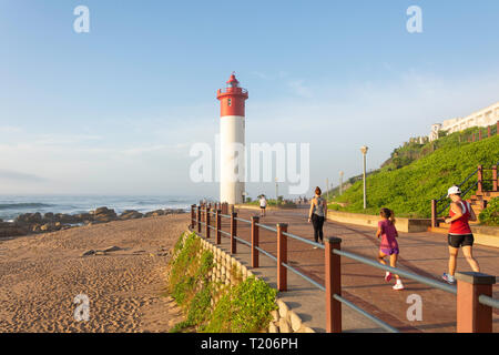 Umhlanga Leuchtturm Strand bei Sonnenaufgang, Umhlanga Rocks, Umhlanga, KwaZulu-Natal, Südafrika Stockfoto