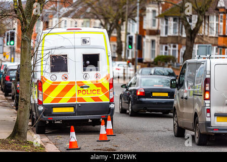 Geschwindigkeit Kamera van über die City Road prüfen die Fahrgeschwindigkeit in Großbritannien. Stockfoto