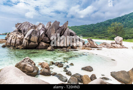 Anse Cocos Beach auf La Digue Seychellen. Stockfoto