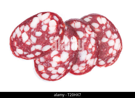 Geschnittene Salami Wurst isoliert auf weiss Stockfoto