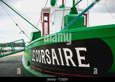 Port Joinville, Frankreich - 16. September 2018: Boot die Corsair am Hafen im Sommer. Dieses Boot besucht und symbolisiert die Insel Yeu Stockfoto