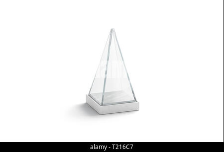 Leere weiße Glasvitrine Pyramide mock up, isoliert, 3D-Rendering. Leere plexi stand Podium mockup. Klare Acrylbox für Boutique oder Museum installation Template. Stockfoto