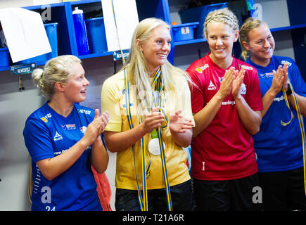 LINKÖPING 2016-08-22 Linköpings FC klar war, das die meisten Spieler in der schwedischen Nationalmannschaft, die erste olympische Medaille im Fußball auf der Seite der Frauen nahmen je. Während Montag, die fünf Helden wurden sowohl durch die Gemeinde und die Mannschaftskameraden an Linköping Arena gefeiert. Foto Jeppe Gustafsson Stockfoto