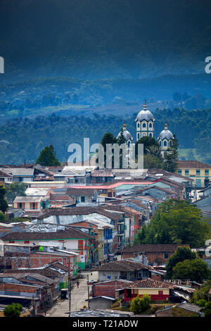Blick auf die Innenstadt von filandia Dorf in der Region von Kolumbien Stockfoto