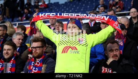 Duisburg, Deutschland. 29 Mär, 2019. firo: 29.03.2019 Fußball, 3.Bundesliga, Saison 2018/2019 KFC Uerdingen 05 - 1. FC Kaiserslautern eine kleine Uerdingen Ventilator. | Verwendung der weltweiten Kredit: dpa/Alamy leben Nachrichten Stockfoto