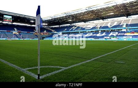 Duisburg, Deutschland. 29 Mär, 2019. firo: 29.03.2019 Fußball, 3.Bundesliga, Saison 2018/2019 KFC Uerdingen 05 - 1. FC Kaiserslautern den neuen Pitch im Schauinslandreisen Arena befindet. | Verwendung der weltweiten Kredit: dpa/Alamy leben Nachrichten Stockfoto